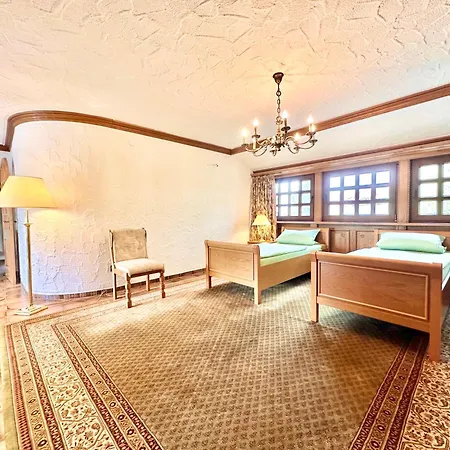 2-4 Pers Wlan Und Parkplatz, Hdz Und Kliniken In Der Naehe, Direkt An Der A2 Und A30 Gelegen